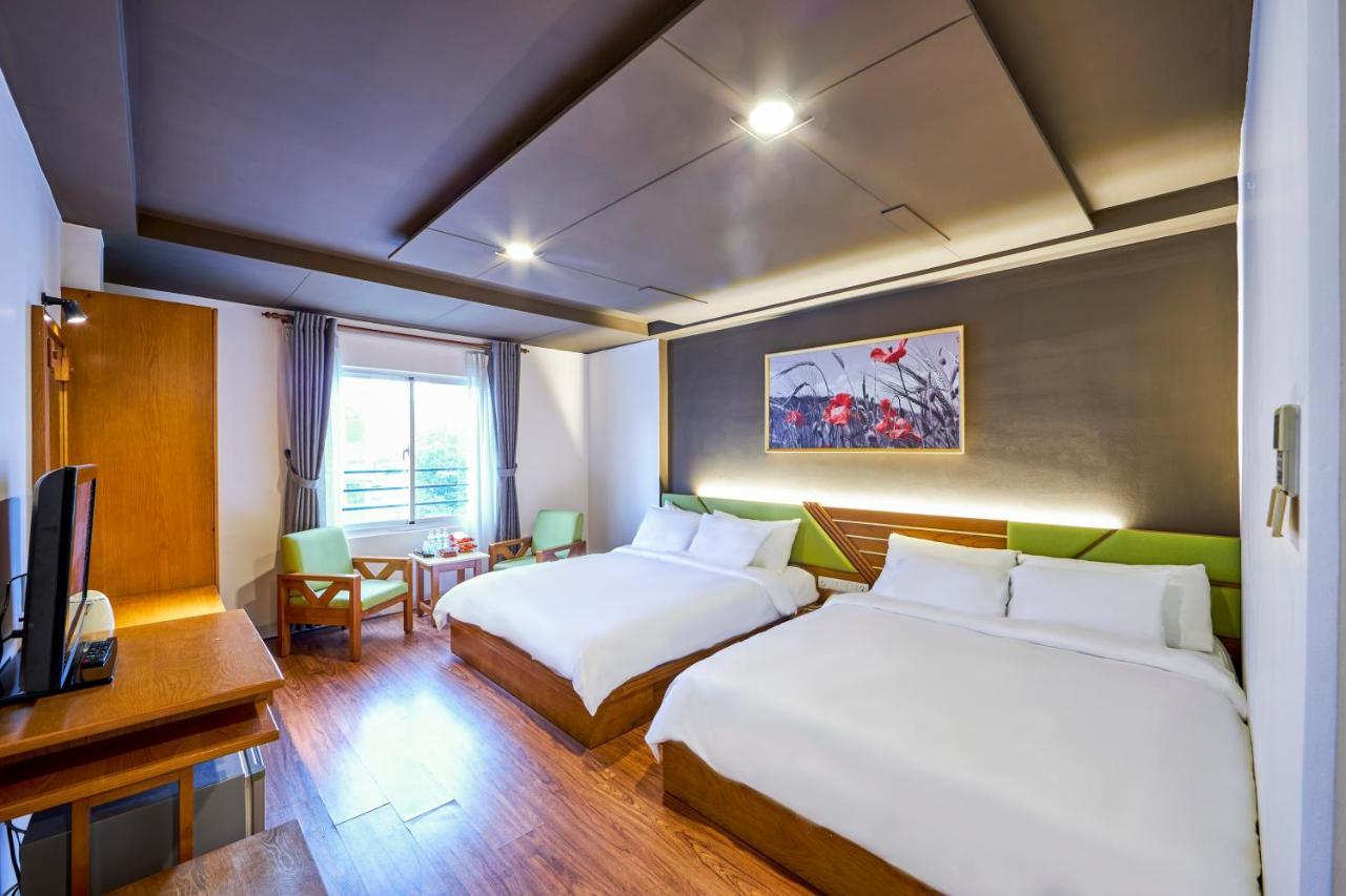 The Noble Swan Hotel Saigon Хошимин Экстерьер фото