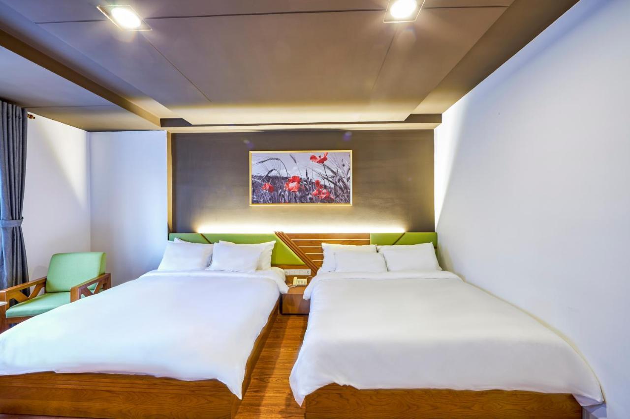 The Noble Swan Hotel Saigon Хошимин Экстерьер фото